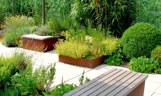 Kastenbeete aus Cortenstahl