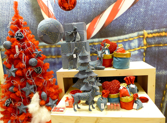 Weihnachtsdeko im Jeanslook