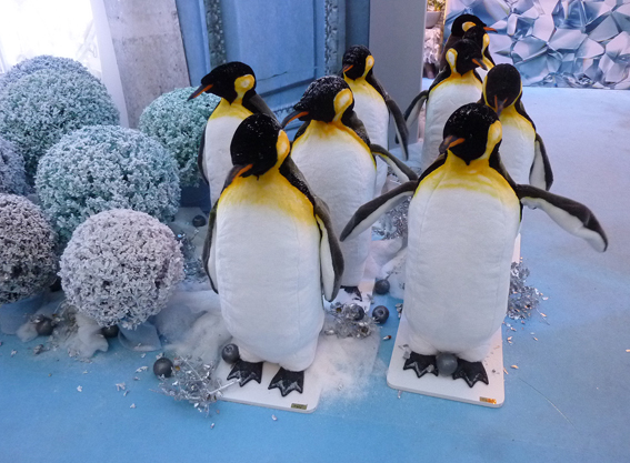 Dekorationen mit Pinguinen